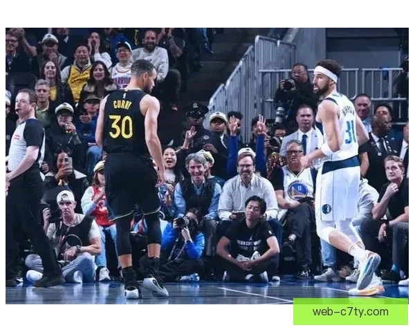 库里称明年回归三分赛约战汤神